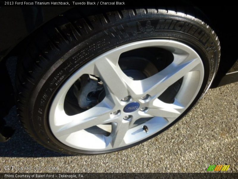 Tuxedo Black / Charcoal Black 2013 Ford Focus Titanium Hatchback