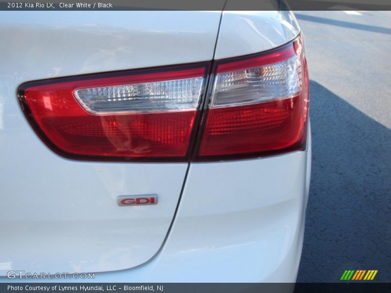 Clear White / Black 2012 Kia Rio LX