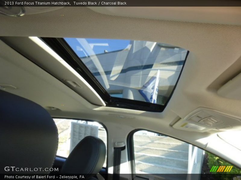 Tuxedo Black / Charcoal Black 2013 Ford Focus Titanium Hatchback