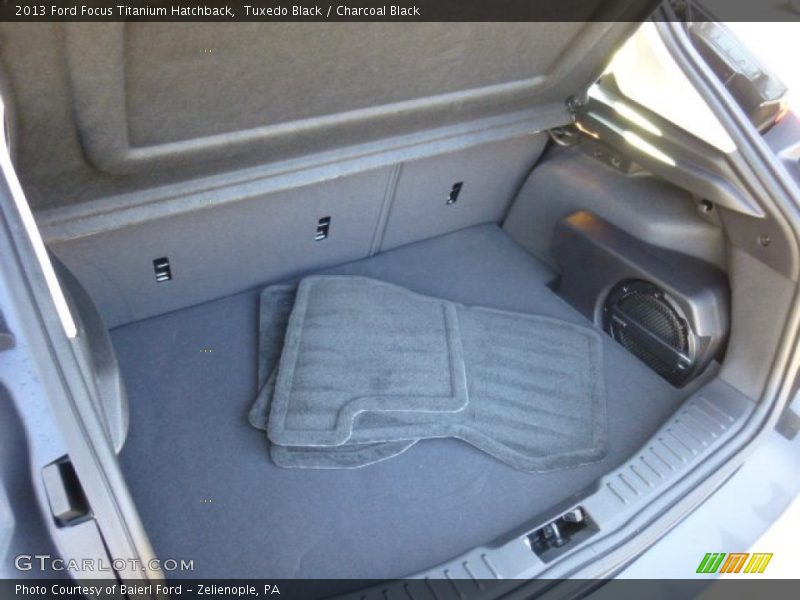 Tuxedo Black / Charcoal Black 2013 Ford Focus Titanium Hatchback