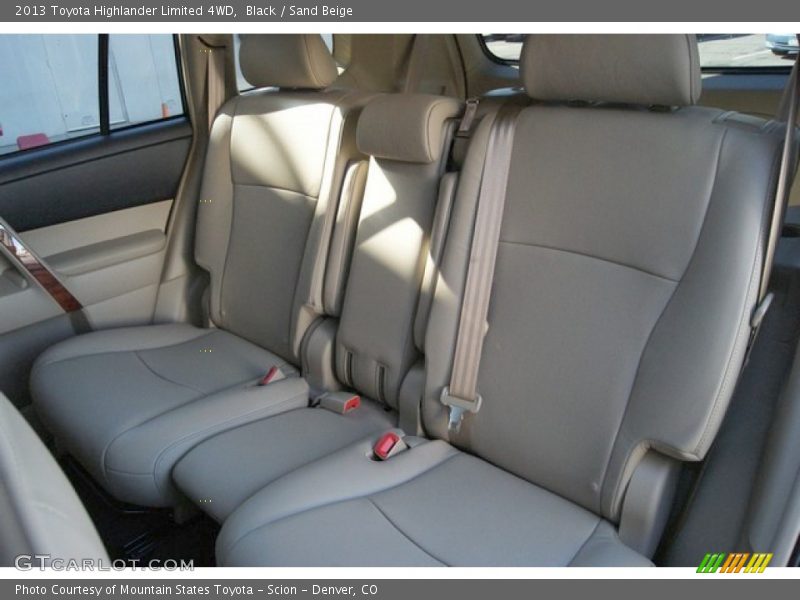 Black / Sand Beige 2013 Toyota Highlander Limited 4WD
