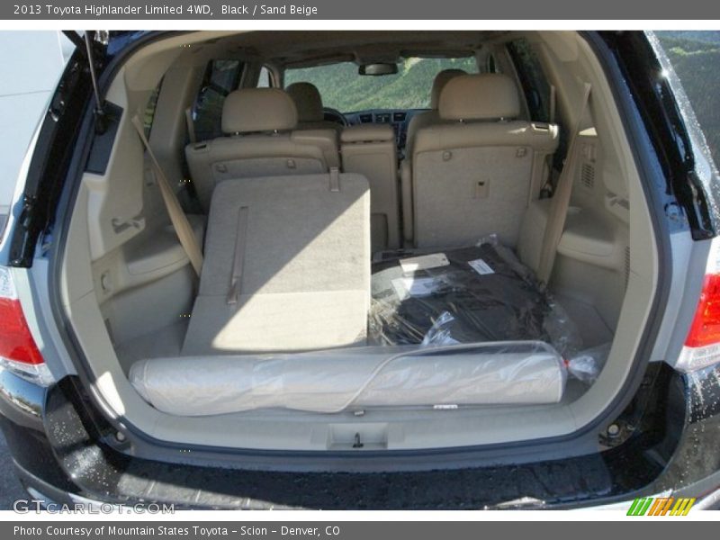Black / Sand Beige 2013 Toyota Highlander Limited 4WD