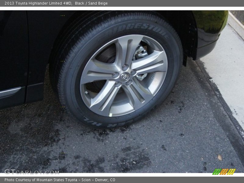 Black / Sand Beige 2013 Toyota Highlander Limited 4WD