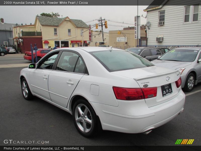 Powder White Pearl / Cocoa 2009 Hyundai Sonata SE V6