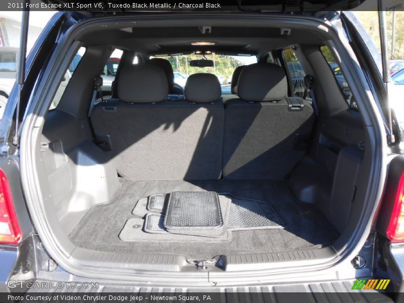 Tuxedo Black Metallic / Charcoal Black 2011 Ford Escape XLT Sport V6