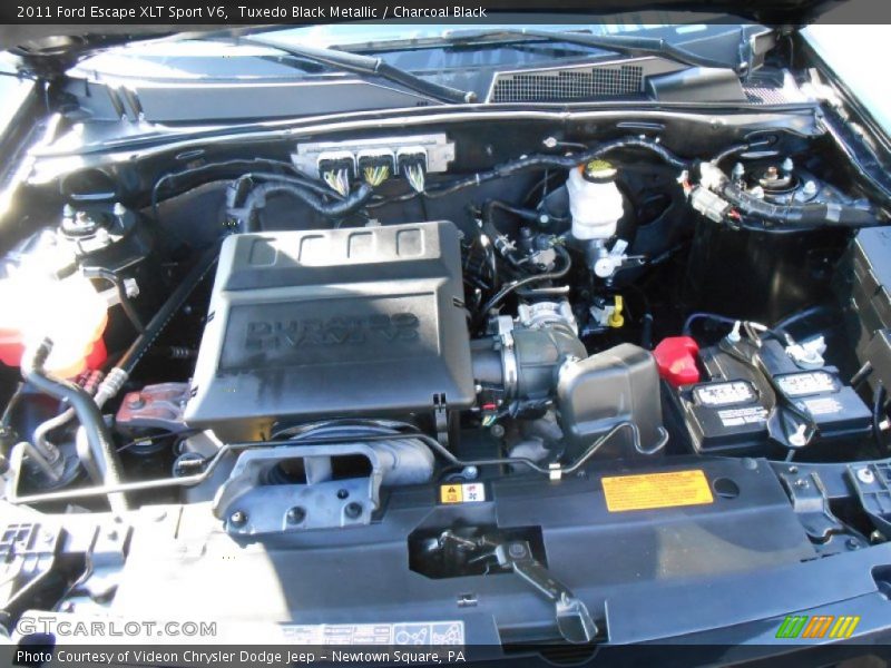 Tuxedo Black Metallic / Charcoal Black 2011 Ford Escape XLT Sport V6