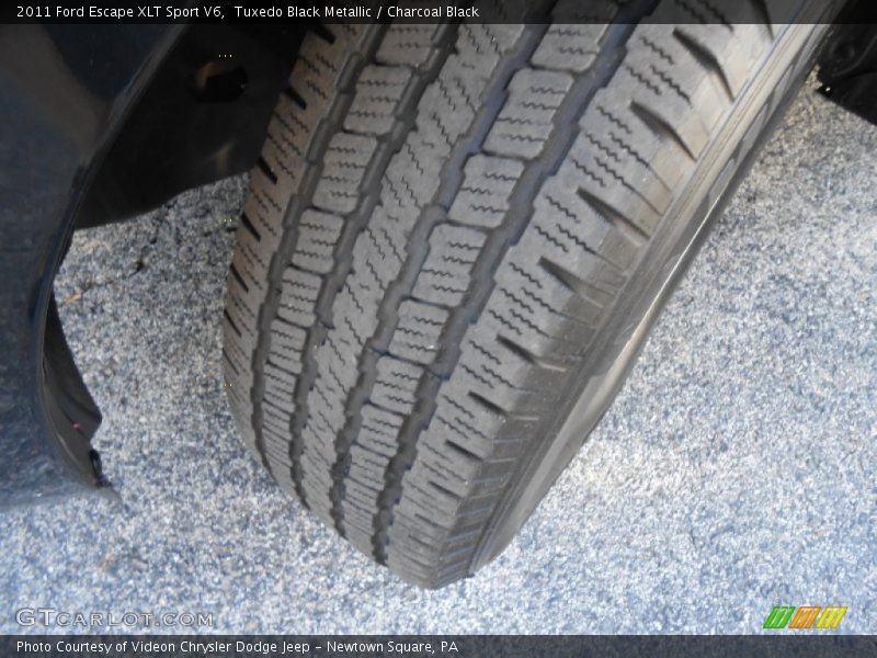 Tuxedo Black Metallic / Charcoal Black 2011 Ford Escape XLT Sport V6