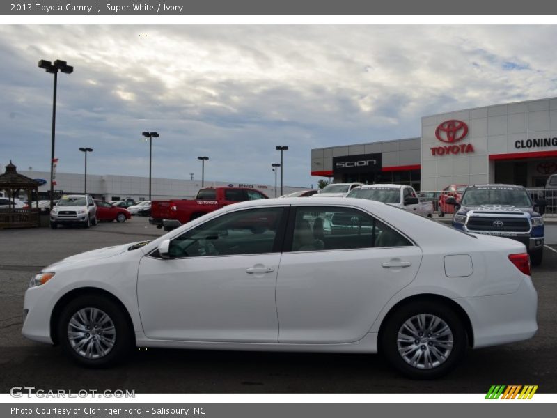 Super White / Ivory 2013 Toyota Camry L