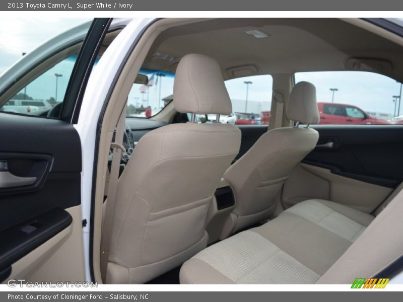 Super White / Ivory 2013 Toyota Camry L
