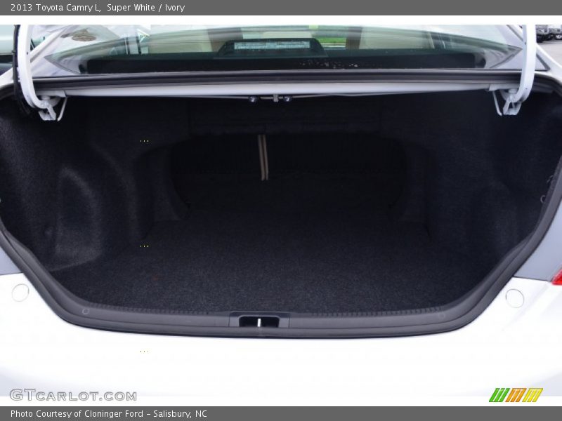 Super White / Ivory 2013 Toyota Camry L