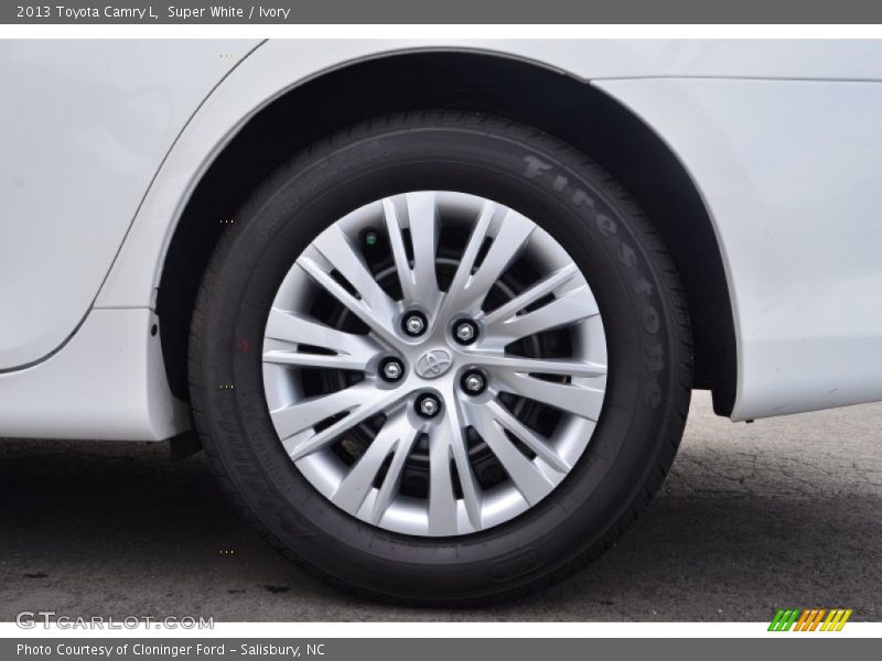 Super White / Ivory 2013 Toyota Camry L