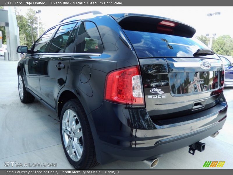 Tuxedo Black Metallic / Medium Light Stone 2013 Ford Edge Limited