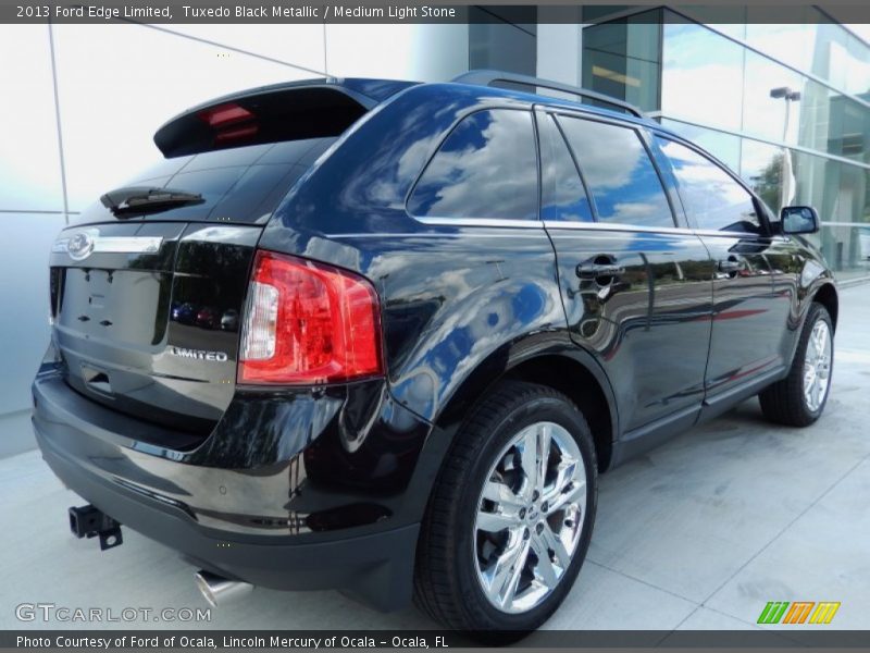 Tuxedo Black Metallic / Medium Light Stone 2013 Ford Edge Limited