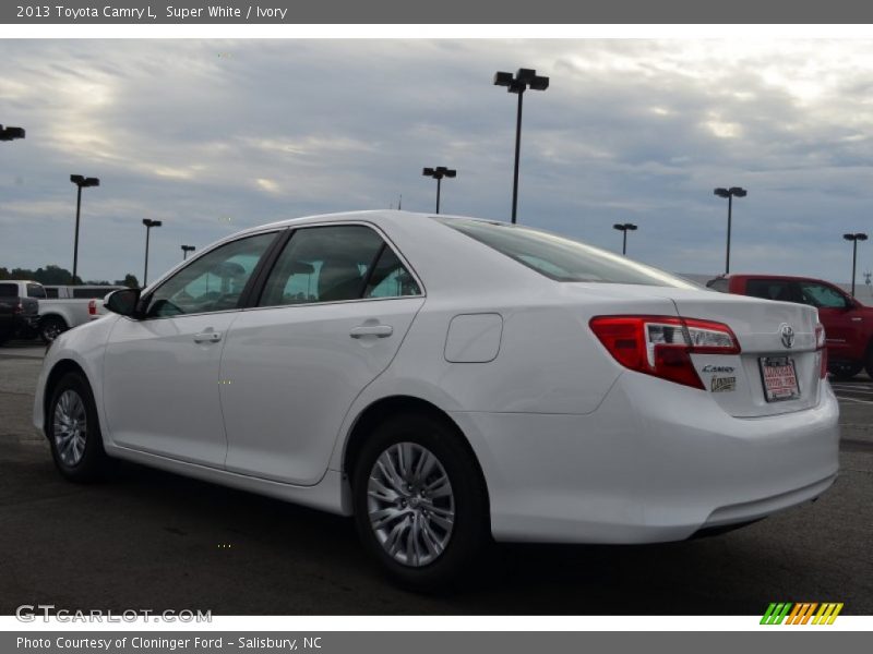 Super White / Ivory 2013 Toyota Camry L