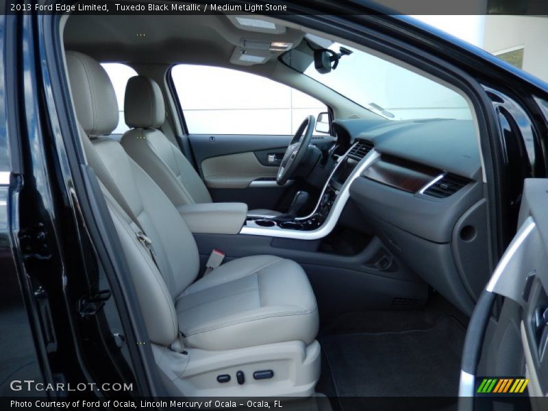 Tuxedo Black Metallic / Medium Light Stone 2013 Ford Edge Limited
