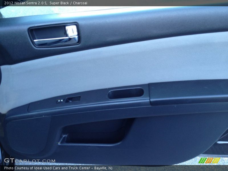 Super Black / Charcoal 2012 Nissan Sentra 2.0 S
