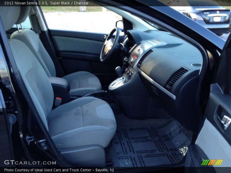 Super Black / Charcoal 2012 Nissan Sentra 2.0 S