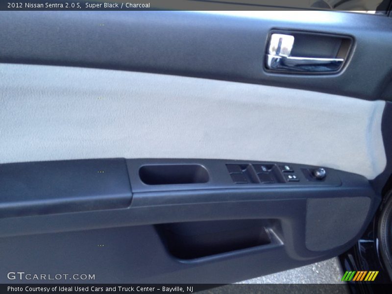 Super Black / Charcoal 2012 Nissan Sentra 2.0 S