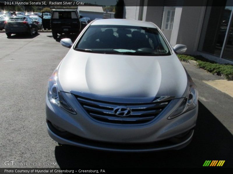 Radiant Silver / Gray 2014 Hyundai Sonata SE