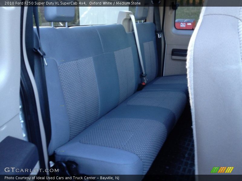Oxford White / Medium Stone 2010 Ford F250 Super Duty XL SuperCab 4x4