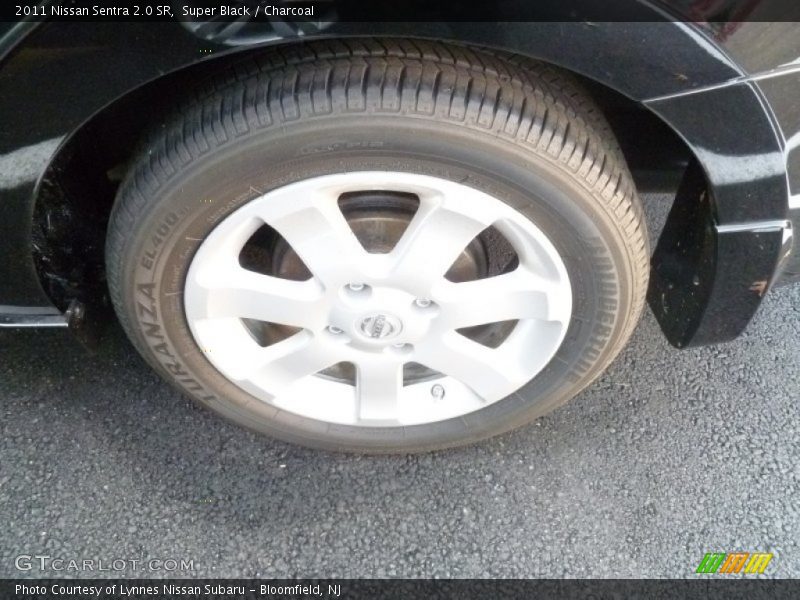 Super Black / Charcoal 2011 Nissan Sentra 2.0 SR