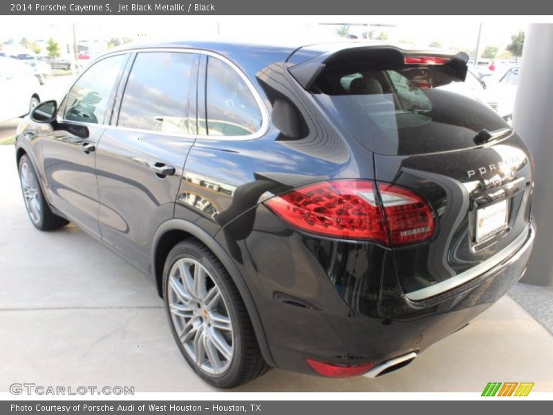 Jet Black Metallic / Black 2014 Porsche Cayenne S