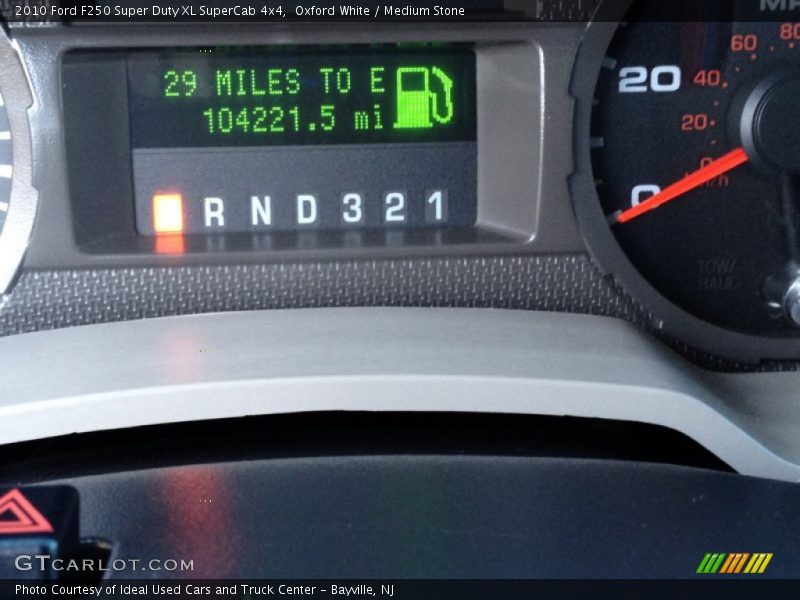 Oxford White / Medium Stone 2010 Ford F250 Super Duty XL SuperCab 4x4