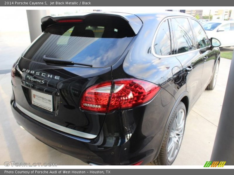 Jet Black Metallic / Black 2014 Porsche Cayenne S