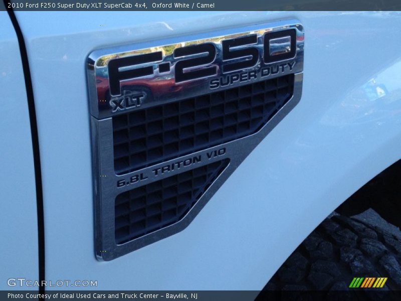 Oxford White / Camel 2010 Ford F250 Super Duty XLT SuperCab 4x4