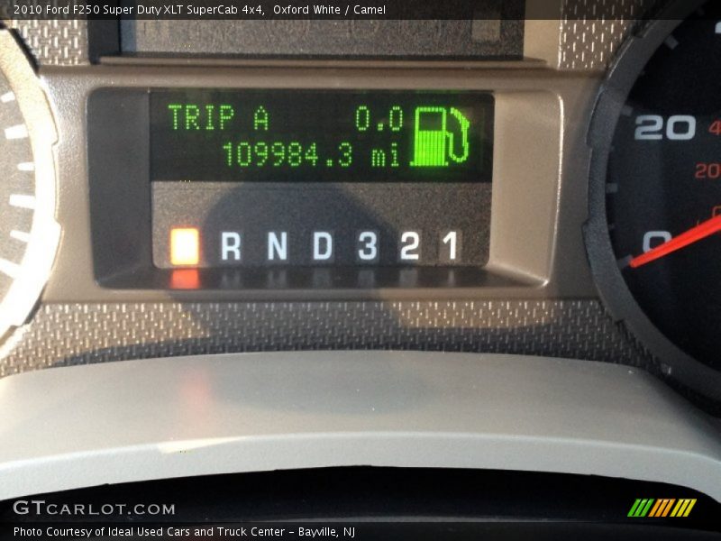 Oxford White / Camel 2010 Ford F250 Super Duty XLT SuperCab 4x4