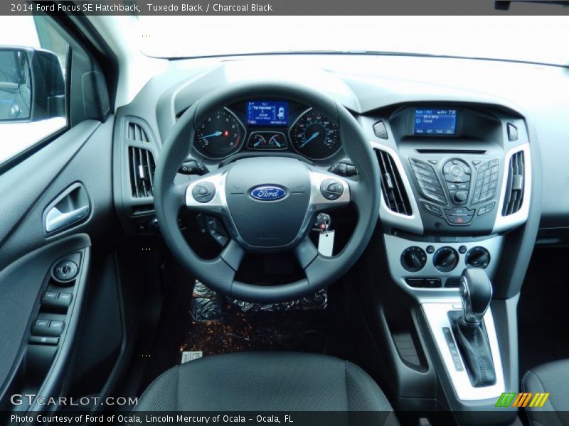 Tuxedo Black / Charcoal Black 2014 Ford Focus SE Hatchback