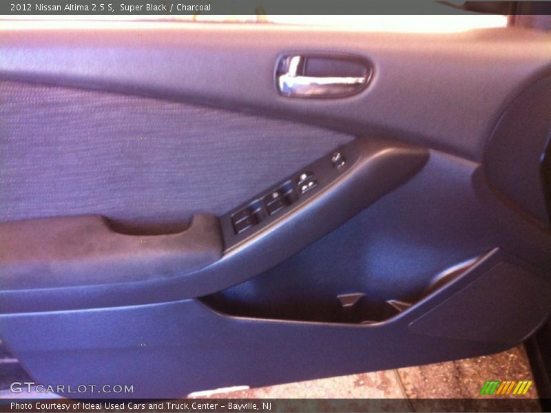 Super Black / Charcoal 2012 Nissan Altima 2.5 S