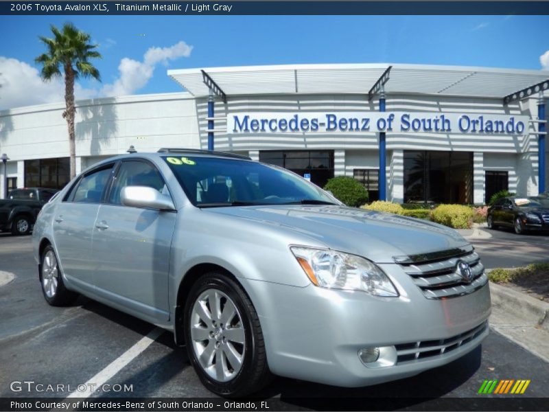 Titanium Metallic / Light Gray 2006 Toyota Avalon XLS