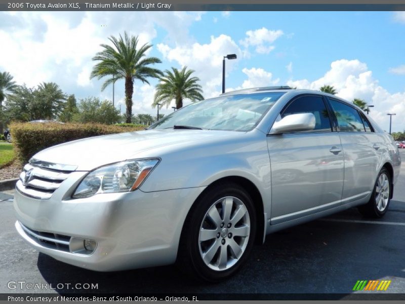 Titanium Metallic / Light Gray 2006 Toyota Avalon XLS