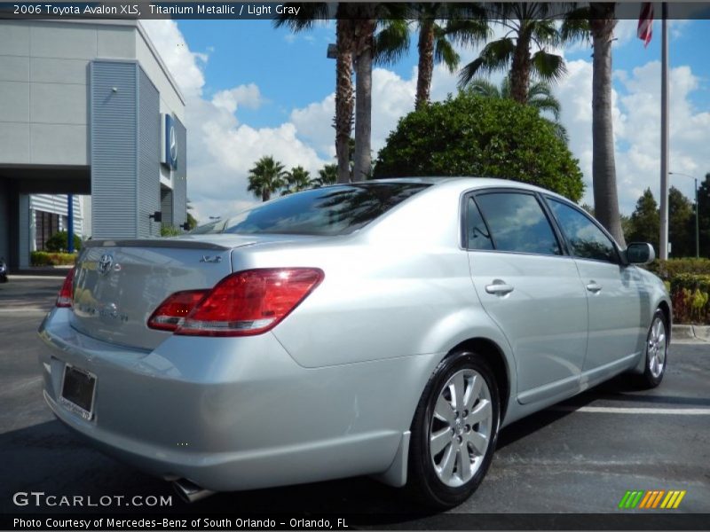 Titanium Metallic / Light Gray 2006 Toyota Avalon XLS