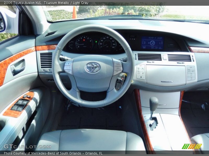Titanium Metallic / Light Gray 2006 Toyota Avalon XLS