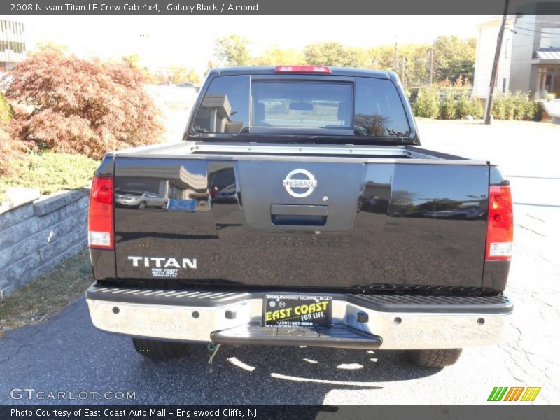 Galaxy Black / Almond 2008 Nissan Titan LE Crew Cab 4x4