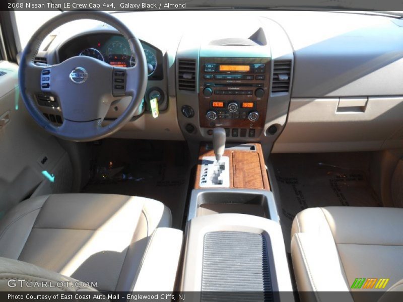 Galaxy Black / Almond 2008 Nissan Titan LE Crew Cab 4x4
