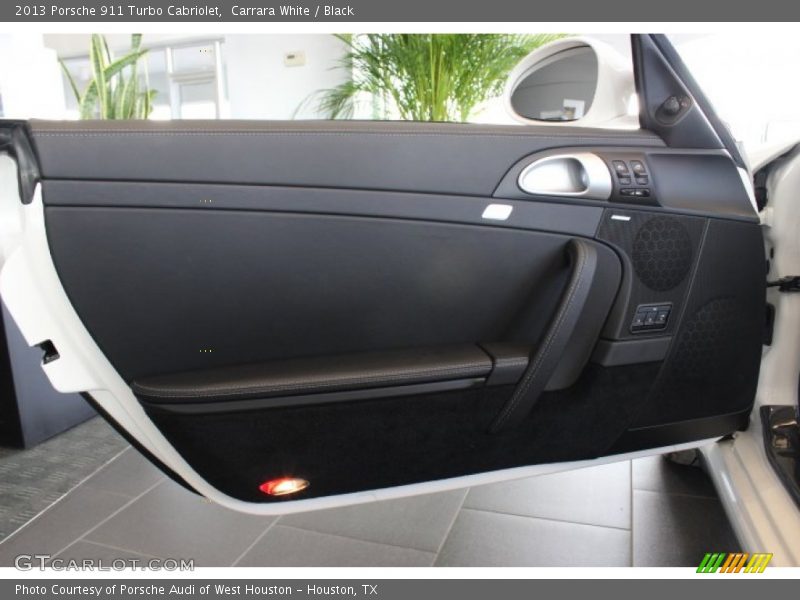 Door Panel of 2013 911 Turbo Cabriolet