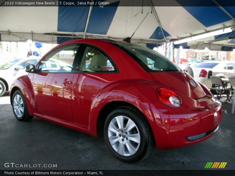 Salsa Red / Cream 2010 Volkswagen New Beetle 2.5 Coupe
