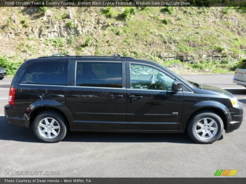 Brilliant Black Crystal Pearlcoat / Medium Slate Gray/Light Shale 2008 Chrysler Town & Country Touring