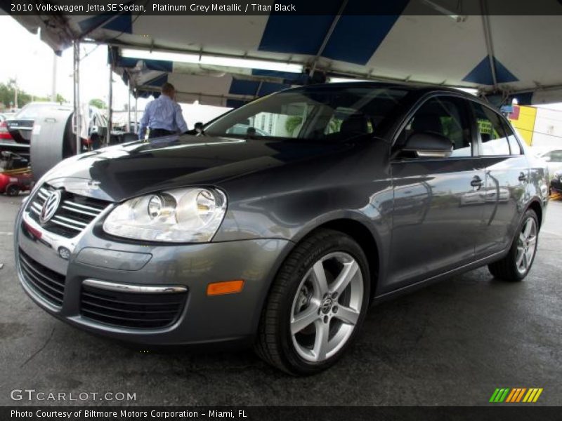 Platinum Grey Metallic / Titan Black 2010 Volkswagen Jetta SE Sedan