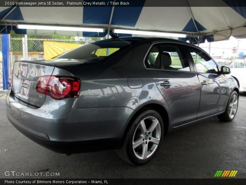 Platinum Grey Metallic / Titan Black 2010 Volkswagen Jetta SE Sedan