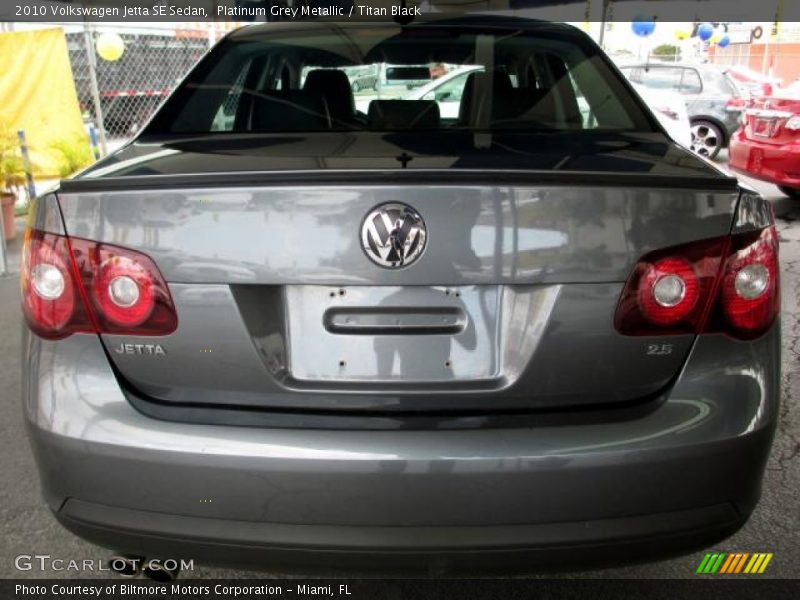 Platinum Grey Metallic / Titan Black 2010 Volkswagen Jetta SE Sedan
