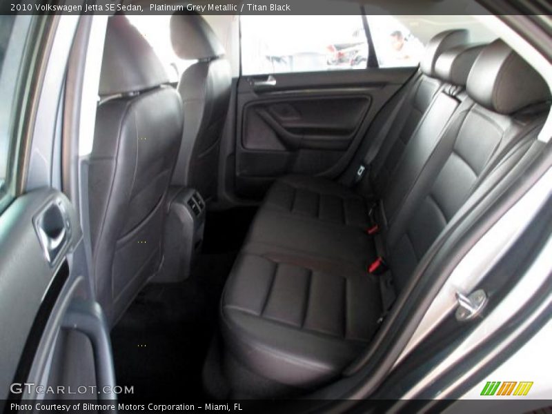 Platinum Grey Metallic / Titan Black 2010 Volkswagen Jetta SE Sedan