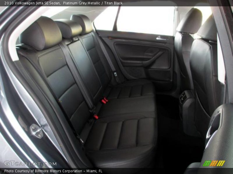 Platinum Grey Metallic / Titan Black 2010 Volkswagen Jetta SE Sedan