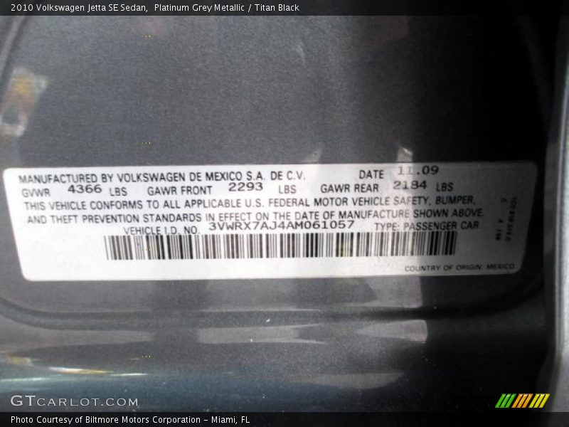 Platinum Grey Metallic / Titan Black 2010 Volkswagen Jetta SE Sedan
