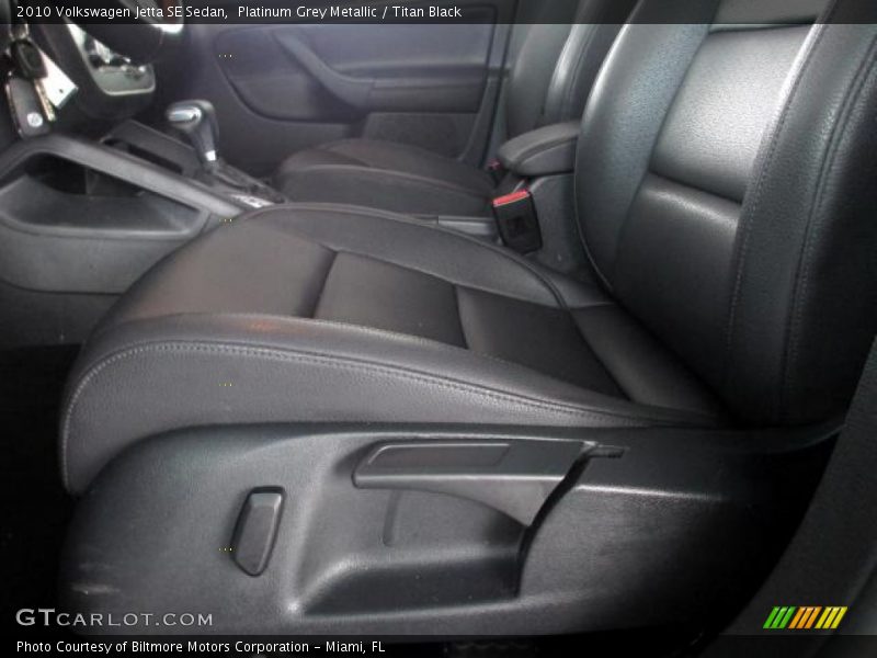 Platinum Grey Metallic / Titan Black 2010 Volkswagen Jetta SE Sedan