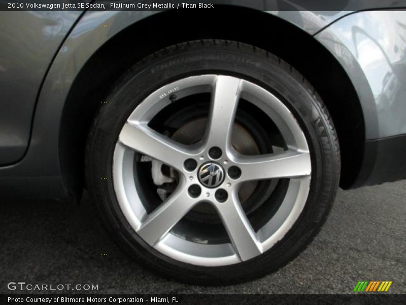 Platinum Grey Metallic / Titan Black 2010 Volkswagen Jetta SE Sedan
