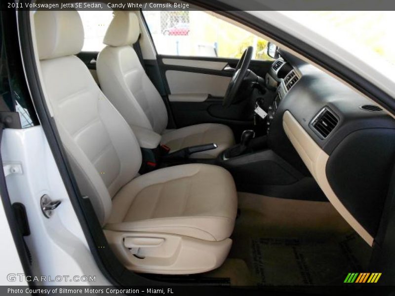 Candy White / Cornsilk Beige 2011 Volkswagen Jetta SE Sedan